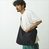 [マウンテンマニア]EMBLEM SHOULDER BAG