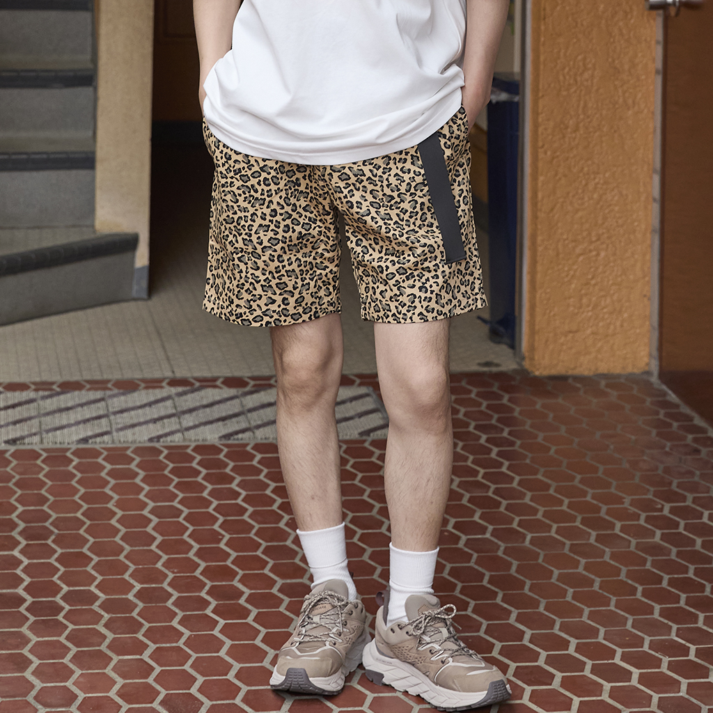 [クックマン]Chef Pants Short Black Belt Vision Leopard Beige