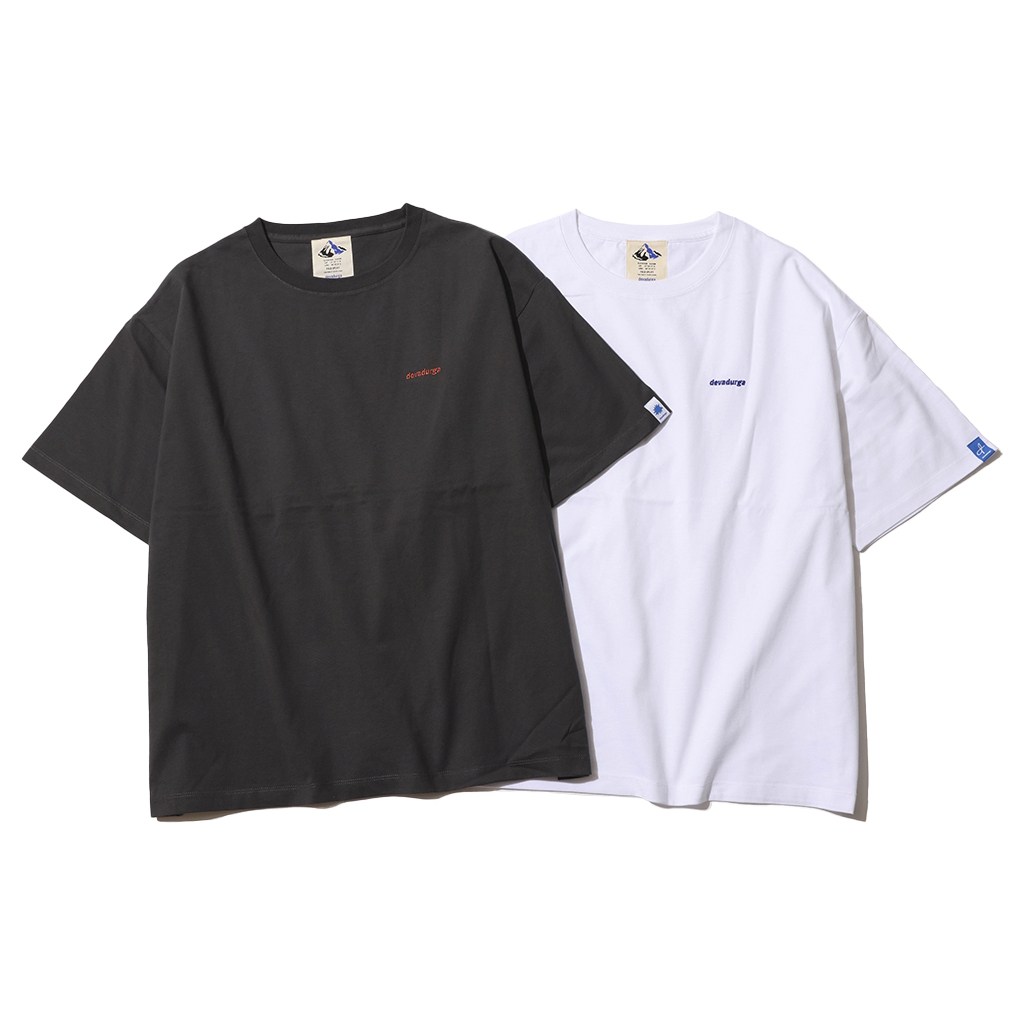 [デヴァドゥルガ]LOGO STITCH TEE