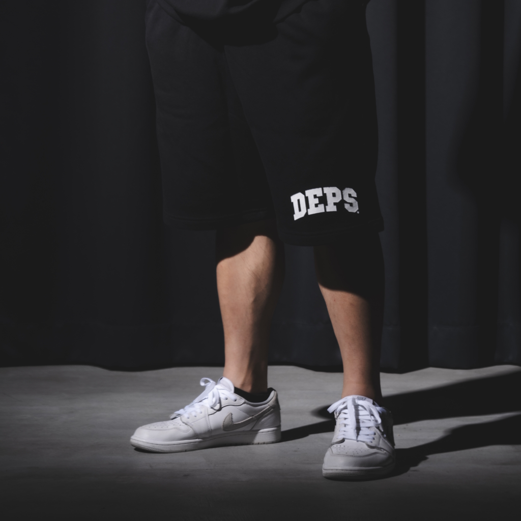 deps ARCH LOGO SWEAT SHORTS deps ARCH LOGO SWEAT SHORTS