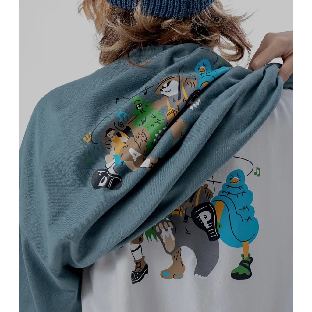 [フィルターゼロイチナナ]Naughty Camp グラフィック ロングTシャツ