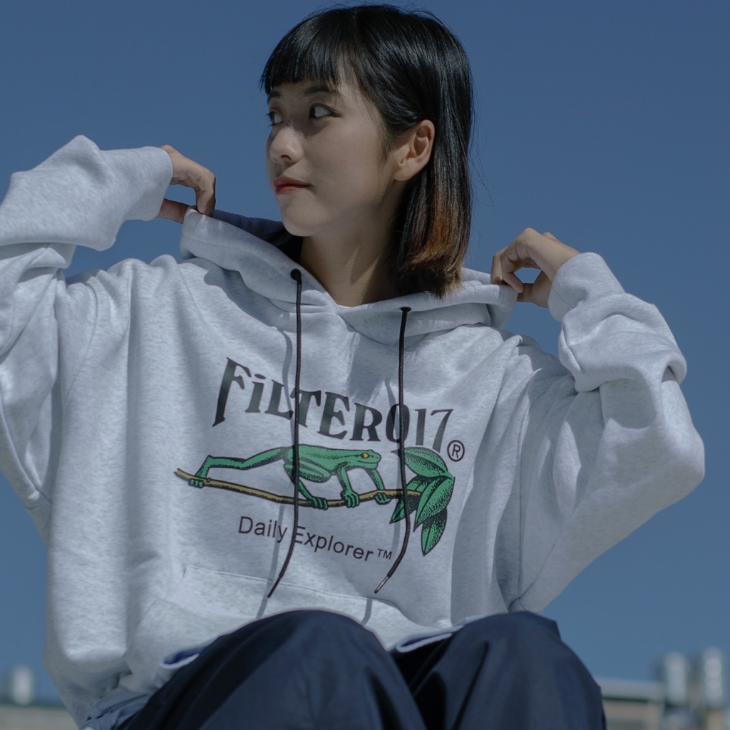 [フィルターゼロイチナナ]FILTER017® Daily Explorer™ フロッグ グラフィックフーディ