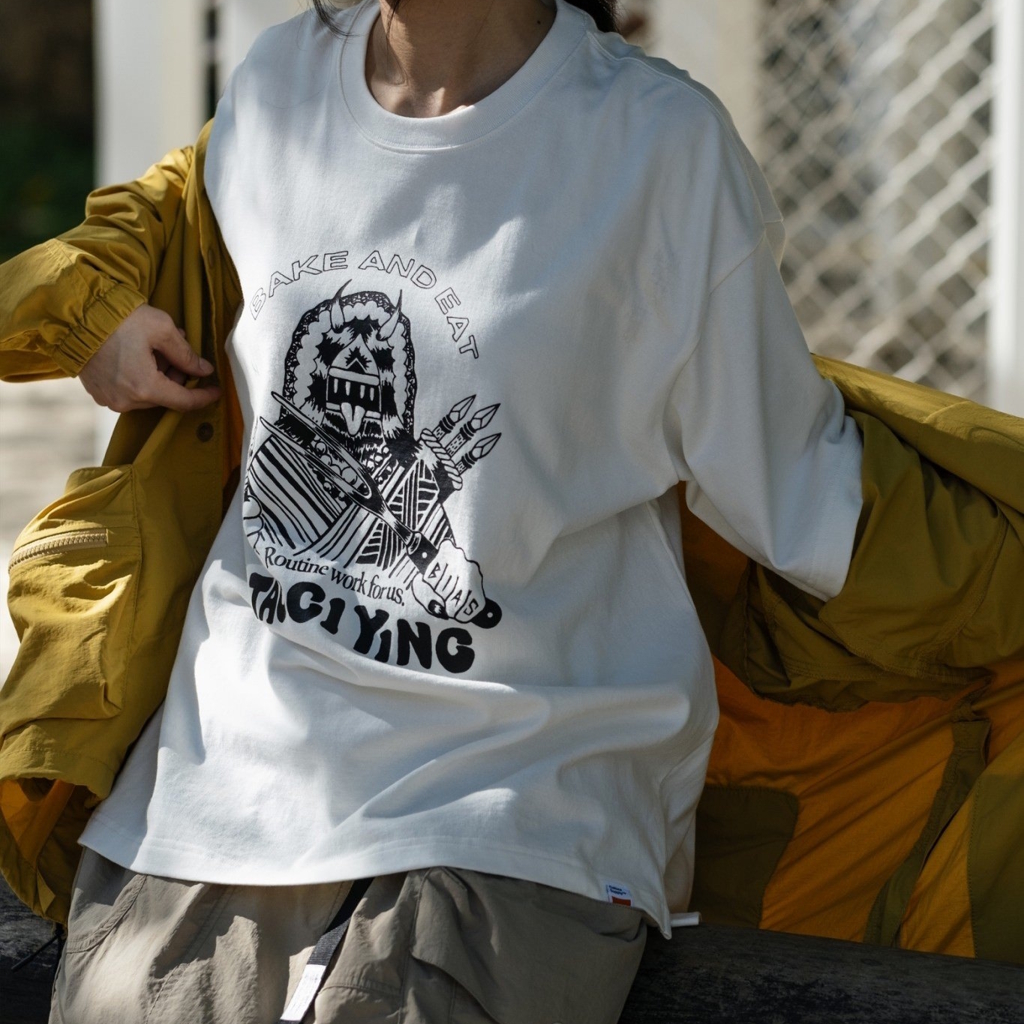 [フィルターゼロイチナナ]FILTER017® Culture Supply™ | 稲葉充 | TAO CI YING –「淘氣營（Naughty Camp）」Tシャツ