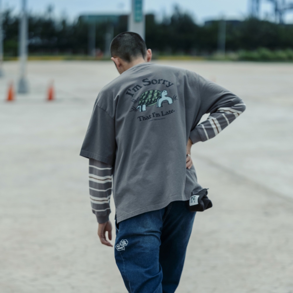 [フィルターゼロイチナナ]FILTER017® Daily Explorer™ タートル グラフィック Tシャツ