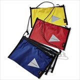 [アンドワンダー×ゴーアウト]triple sacoche