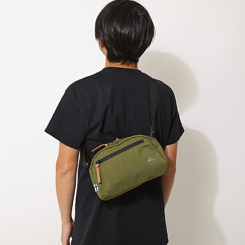 アイスピーク Galatia ショルダーバッグ Go Out Online アウトドアファッションの総合通販サイト