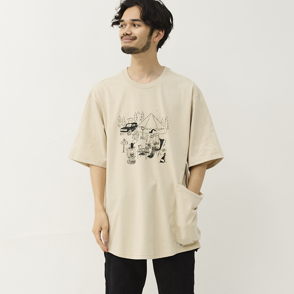 [ジェイアールディーバイジャールド]SOLO CAMPER PRINT 脇 PK-T JRDxISOBREWING T-SHIRTS QUICK DRY