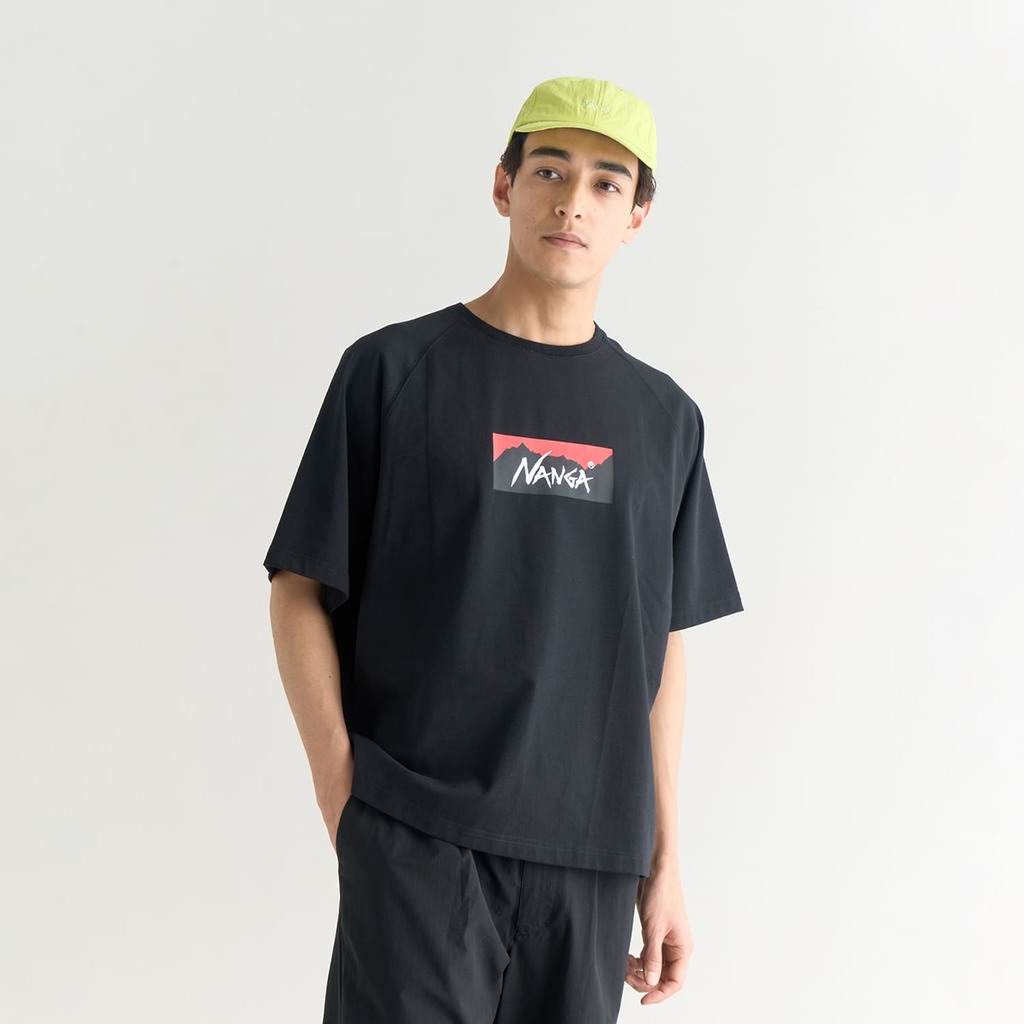 [ナンガ]ECO HYBRID BOX LOGO LOOSE FIT TEE