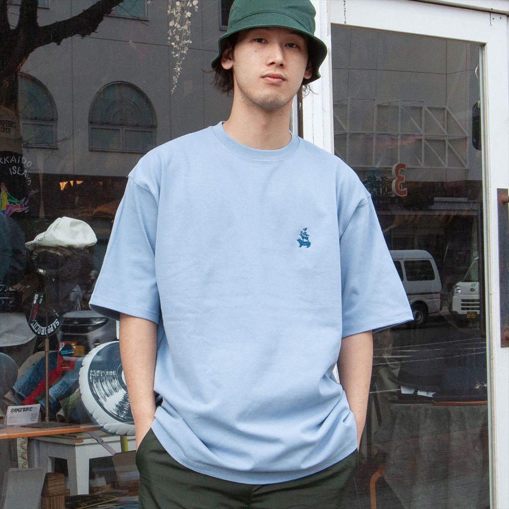 [ナチュラルバイシクル]EZO BAND Embroid Mugnum Big T