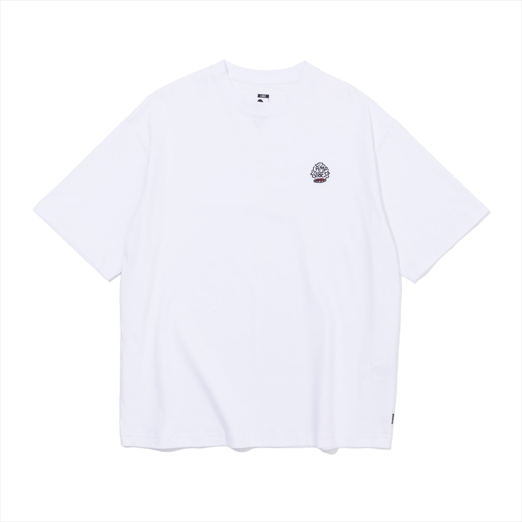 [ポーラ]PL CAMPVIBES EMB RELAX FIT TEE