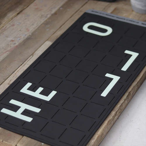 POST GENERAL & GOOUT別注カラー ポストジェネラル | RUBBER LUMINOUS DOOR MAT HELLO | クッション