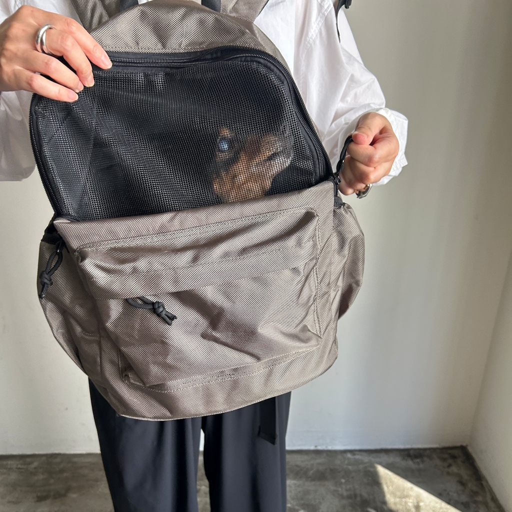 [パフ]PET CARRY BACKPACK