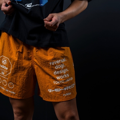 [リバーサル・ドーギ・デザイン・ワークス]MULTI LOGO NYLON SHORTS