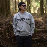 [ルート]PLAY UTILITY BACK POCKET Logo Crewneck Sweat 2024