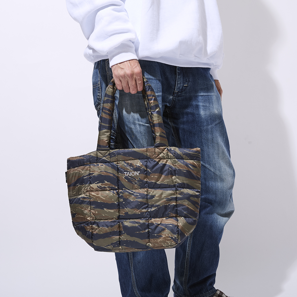 [タイオン]BASIC DOWN SHIRRING TOTEBAG-S