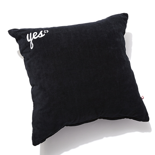 シングファブリックス Yes No Cusion クッション マット ブランケット Go Out Online アウトドアファッションの総合通販サイト