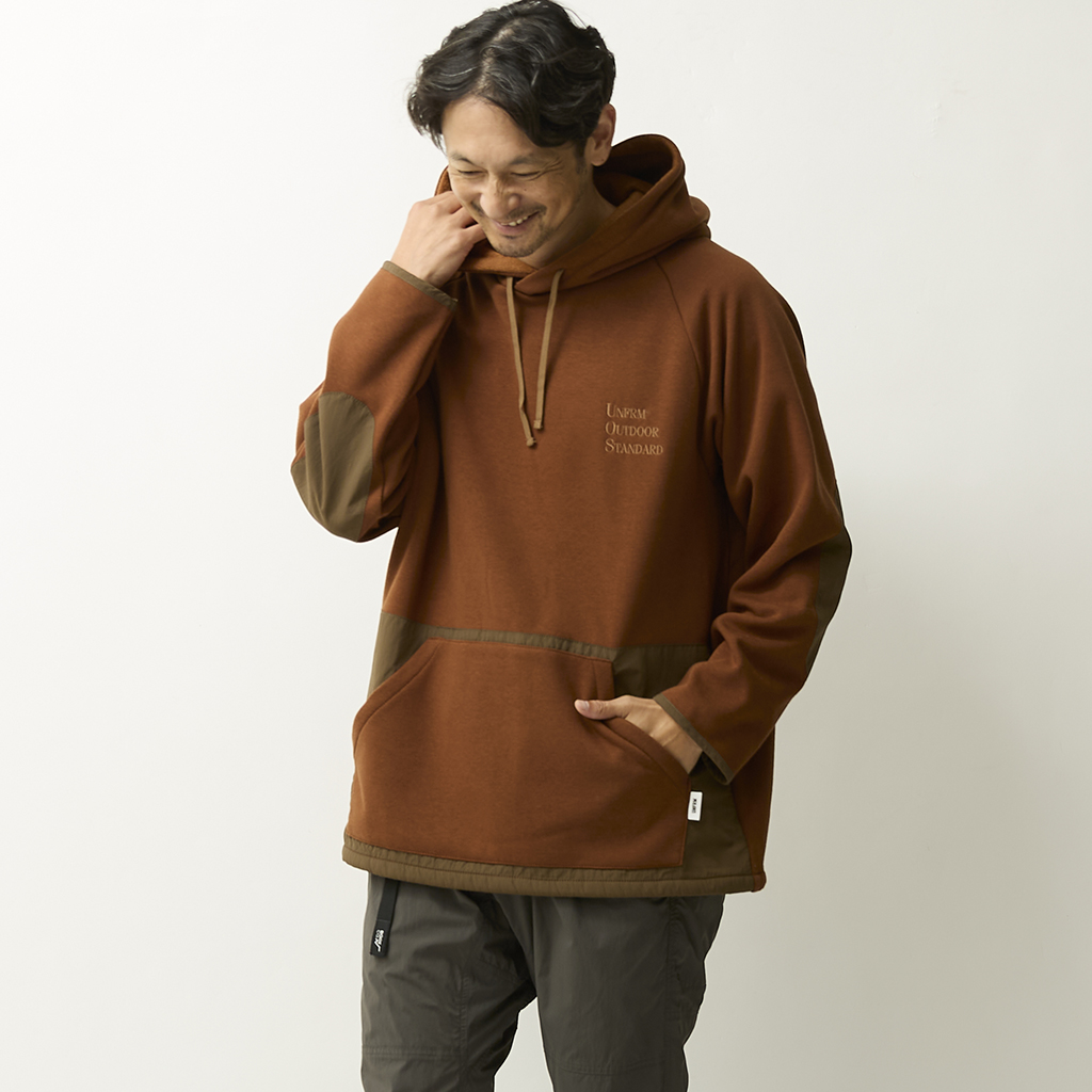 [ユニフォーム アウトドア スタンダード]REVERSE FLEECE EMBROIDERY PULLOVER PARKER