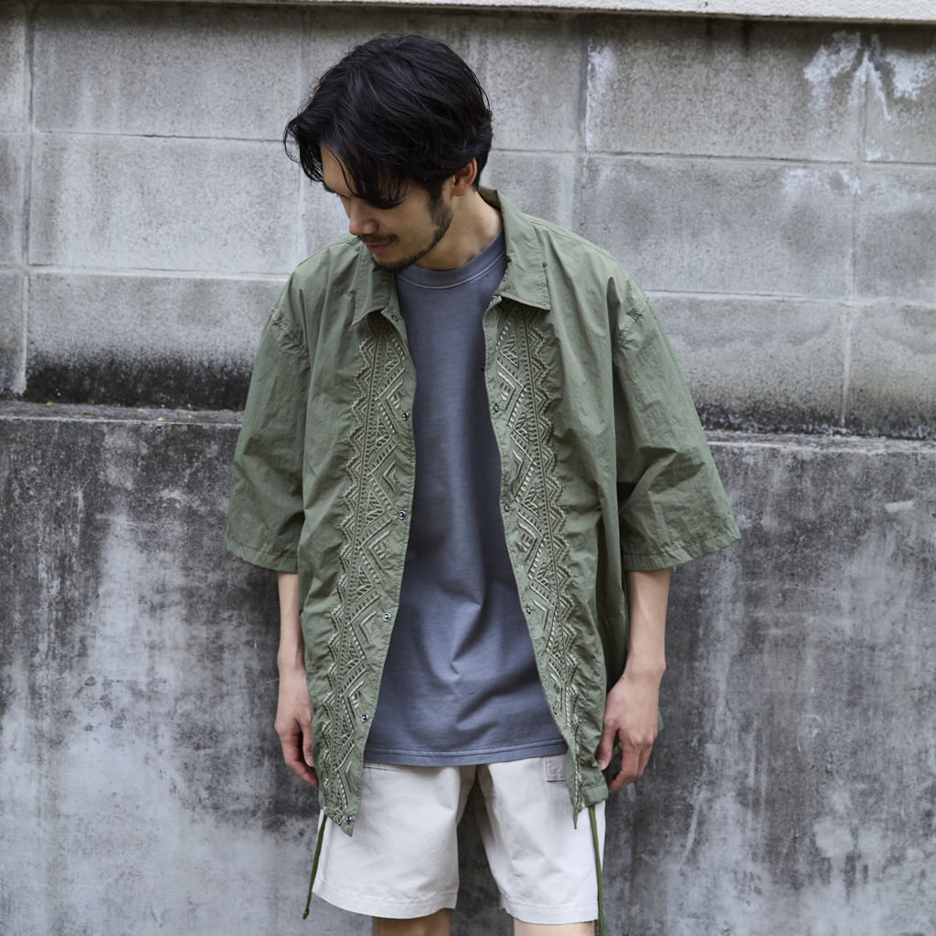 [ユニフォーム アウトドア スタンダード]PE TYPEWRITER AFRICAN EMBROIDERY S/S WORK SHIRT