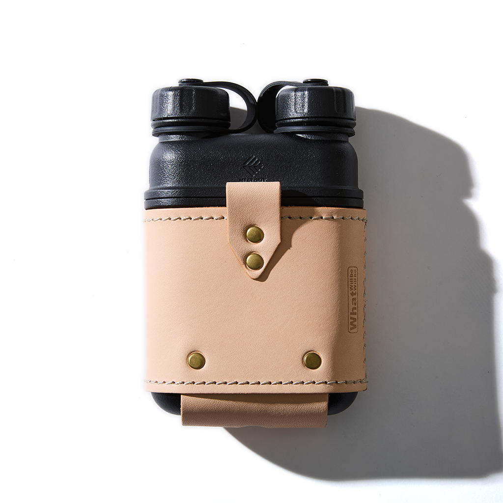 [ホワットウィルビーウィルビー]【NESTOUT】OUTDOOR BATTERY ヌメ革ケース 大